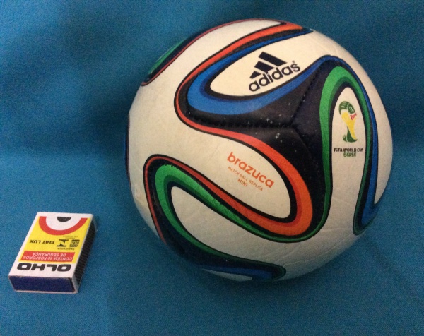 Adidas Brazuca FIFA World Cup Mini Ball 2014 Brasil 