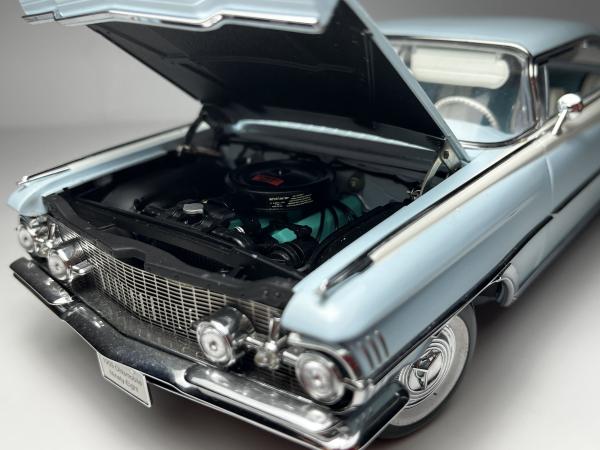 1959 Oldsmobile 98 Hardtop Azul - Sun Star Escala 1/18