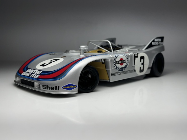 【AUTO art】 Porsche 908 / 03 #4 Martini Porsche 908/03 Prata, Vermelho e Azul Martini Racing Te