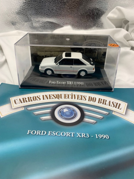 Essa miniatura é do Ford Escort XR3 (1990), parte da prestigiada