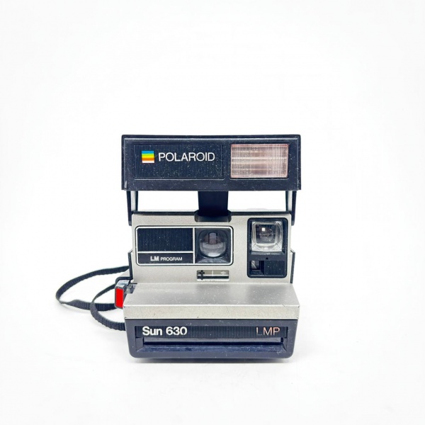 Polaroid Sun 630 LMP 本体 フィルム付 Câmera fotográfica Polaroid Sun 630 LMP - Muito bem pre