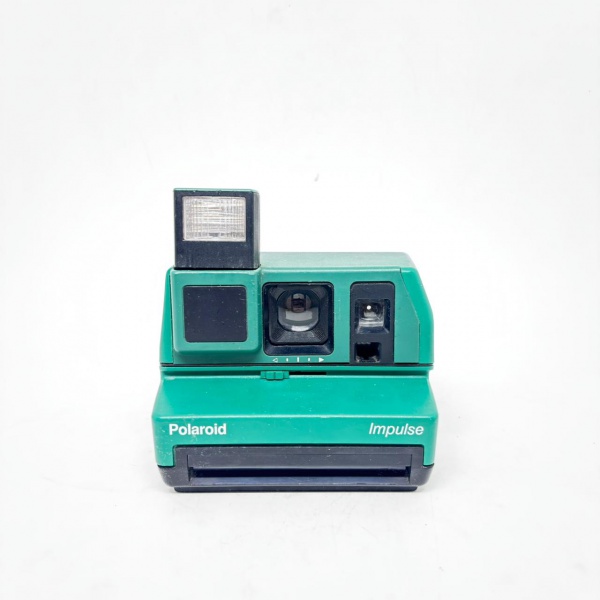 Câmera fotográfica Polaroid Sun 630 LMP - Muito bem pre