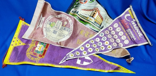 Arte . 44 - ANTIGO ESTRIBO SOLTEIRO - LATÃO - SEM MARCA foto 4