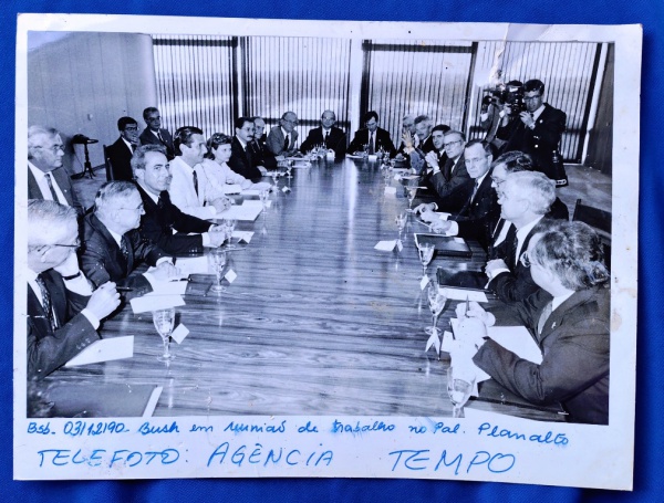 Arte . ASSEMBLÉIA NACIONAL CONSTITUINTE - FOTO - 2/12/87- INST foto 2