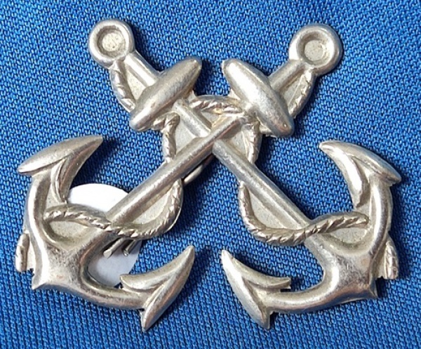 Arte . 10 - MARINHA DO BRASIL - ANTIGA INSIGNIA METÁLICA - CAP foto 6