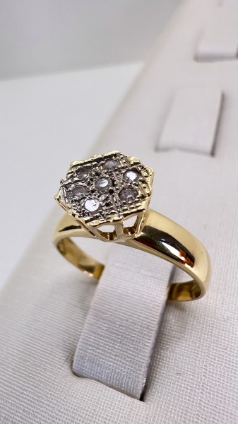 Joias . ANEL CONFECCIONADA EM OURO AMARELO 18K, DETALHE EM OURO foto 1