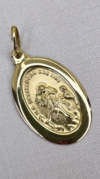 Joias . ANEL CONFECCIONADA EM OURO AMARELO 18K, DETALHE EM OURO foto 2