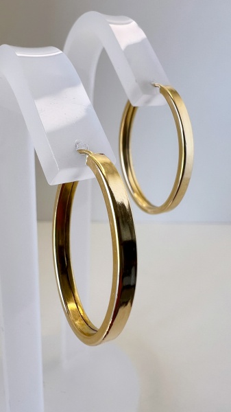 Joias . BRINCO PONTO DE LUZ CONFECCIONADA EM OURO AMARELO 18K, foto 2