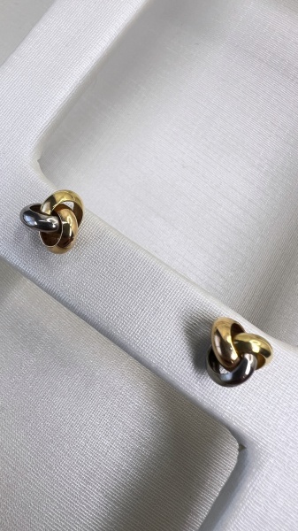 Joias . BROCHE FLORES CONFECCIONADO EM OURO AMARELO 18K PESO: 1 foto 5