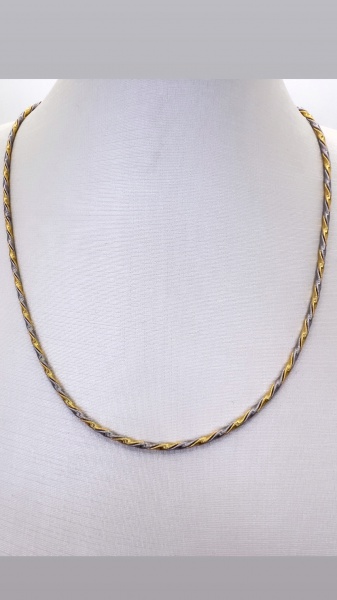 Joias . BRINCO ENTRELAÇADO CONFECCIONADA EM OURO AMARELO E OURO foto 4