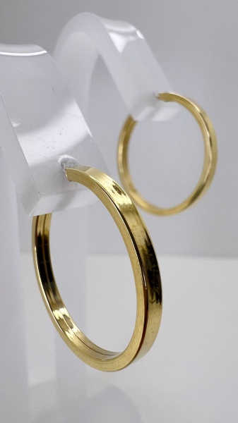 Joias . BRINCO ARGOLA TORCIDA CONFECCIONADA EM OURO AMARELO 18K foto 1