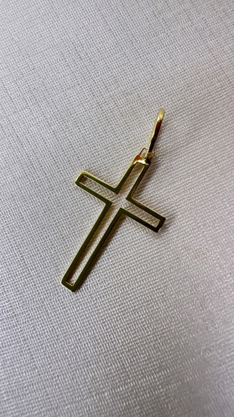 Joias . BRINCO ARGOLA TORCIDA CONFECCIONADA EM OURO AMARELO 18K foto 2