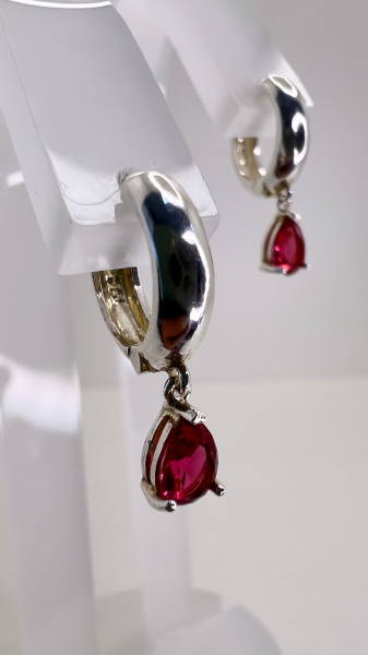 Joias . BRINCO ARGOLA COM ZIRCONIA CONFECCIONADA EM PRATA 925, foto 2