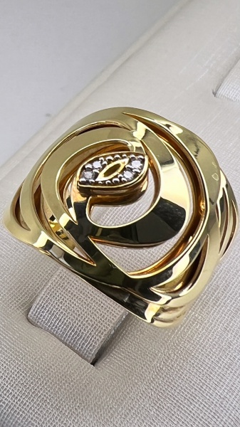 Joias . ANEL ESTILO BANANA CONFECCIONADA EM OURO AMARELO 18K. C foto 5