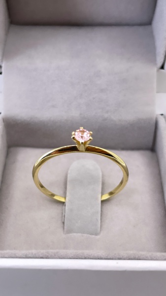 Joias . MEIA ALIANÇA CONFECCIONADO EM OURO AMARELO 18K, COM 9 R foto 1