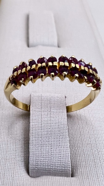 Joias . ANEL CONFECCIONADO EM OURO AMARELO 18K. COM 1 DIAMANTE foto 5