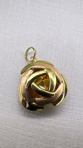 Joias . CORRENTE CARTIER ELO LONGO CONFECCIONADO EM OURO AMAREL foto 8