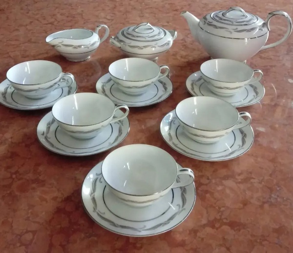 Joias . NORITAKE - CONJUNTO PARA CHÁ EM PORCELANA JAPONESA GAYLORD, NA COR BRANCA COM ...
