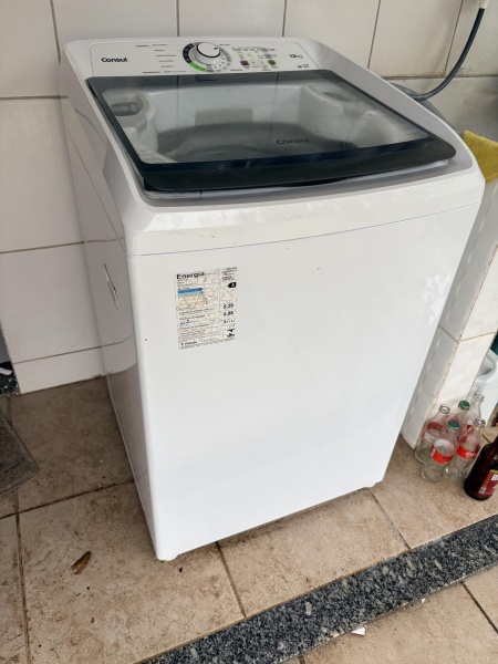 Joias . Máquina de Lavar Consul 12kg, funcionando até o momento, sem garantias futuras.