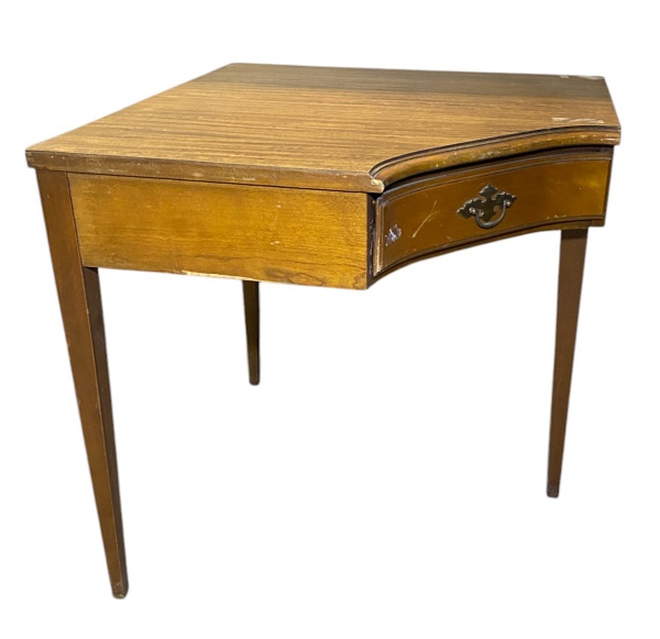 Joias . Mesa de canto de madeira. 55,5 x 55,5 x 51 cm de altura foto 3