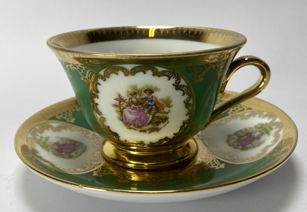 Joias . 6 xícaras para café e respectivos pires em porcelana. 7 foto 1