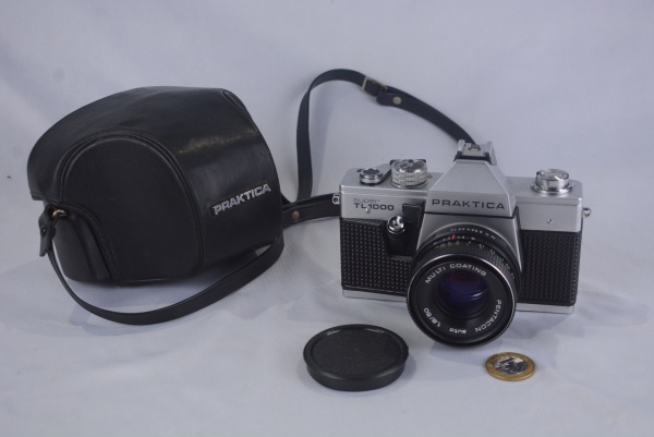 Máquina fotográfica Pentacon Praktica modelo Super TL 1000 com