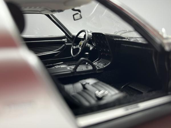 Lamborghini Miura P400SV Prata - Kyosho Escala 1/18 min