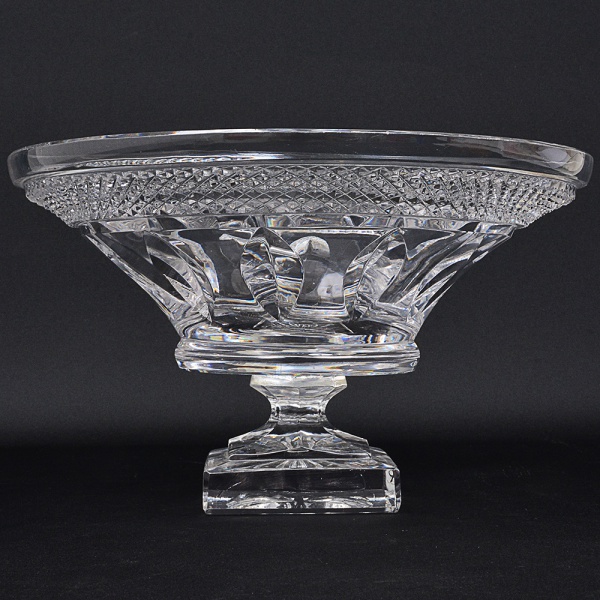 Antiguidades . Belíssima fruteira em robusto cristal tcheco da Bohemia, com pedestal, forma ...