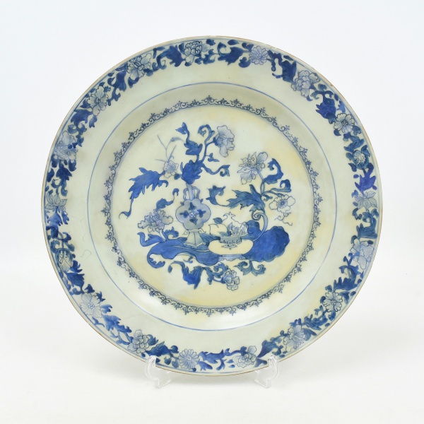 Antiguidades . CIA DAS INDIAS - Monumental medalhão em porcelana chinesa, período Quianlong, ...