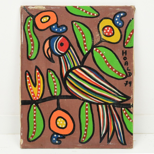 HOALD (François Hoald - Nascido em Sergipe em 1949 e faleceu em 1974) - "Papagaio no cajueiro estilizado". Óleo sobre tela. Assinado e datado no lado direito, 1974. Med. 27 x 35 cm. Sem moldura, com chassi. Algumas perdas na pintura. TOTAL: 1 PEÇA.