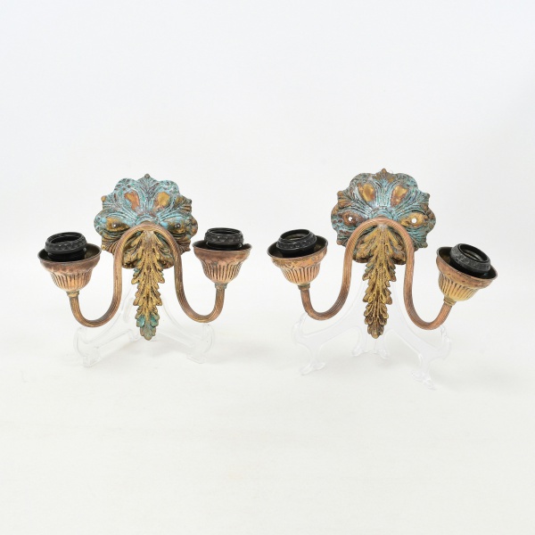 Antiguidades . Par de antigas arandelas de parede para duas luzes em  bronze, no estilo Art ...