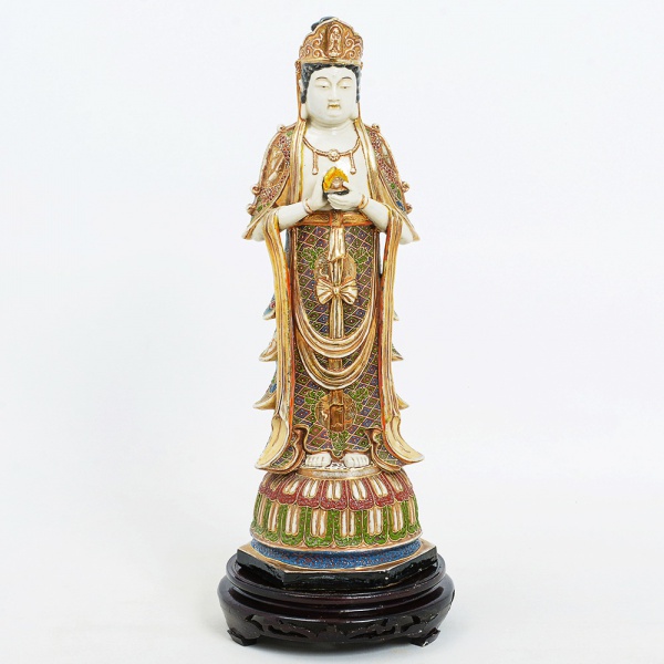 Antiguidades . Belíssima e monumental  escultura japonesa, em porcelana Satzuma Imperial , ...