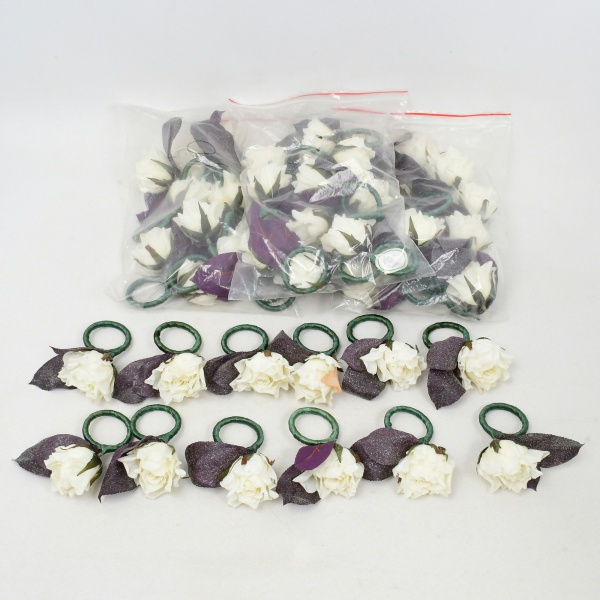 Antiguidades . 34 porta guardanapos americanos,  decorados com rosas em tecido nas cores ...