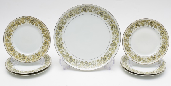 Joias . ROYAL BONE CHINA - Serviço para jantar em porcelana esm foto 3