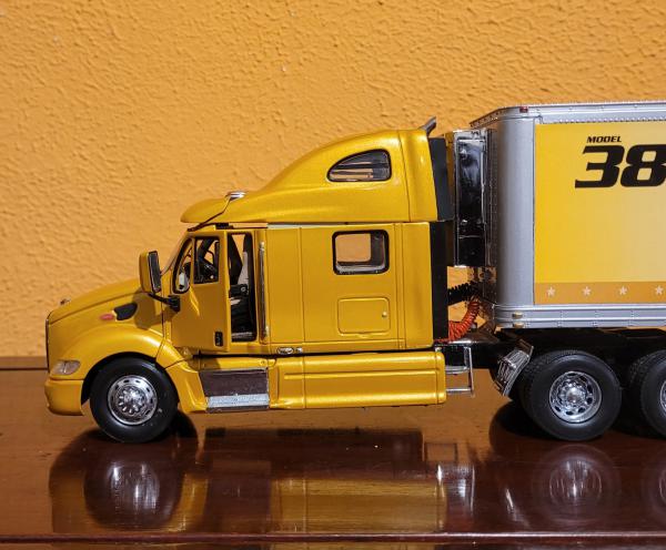 Franklin Mint (muito raro) 1/32 The Peterbilt model 38