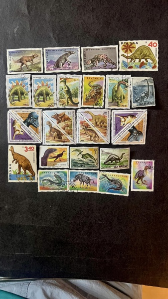 Joias . 22 Selos Universais Diversos - Temáticos - Animais Pre-Históricos