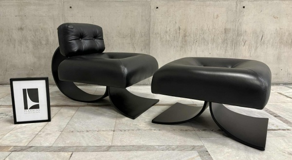 Joias . Oscar Niemeyer - Poltrona "Alta" estrutura em madeira curvada, ...