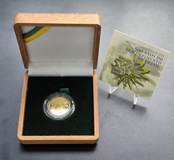 Joias . Estojo Completo com a Moeda 20 Reais 2000 - O-741 Proof- Ouro (.900) - 8 g - 22 ...