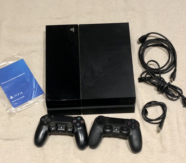 Joias . VIDEO GAME PS4 - Console de PlayStation 4 - Jat Black 500 GB  , usado em ...