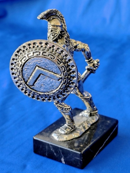Arte . 2 - VINTAGE - MINIATURA - DIECAST - GUERREIRO  ESPARTAN foto 5