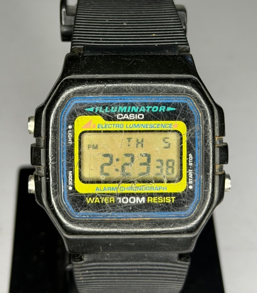 CASIO W-741 90s ”Old Casio” Vintage Casio Illuminator W-741 - Relógio de pulso com alarme e cronógrafo
