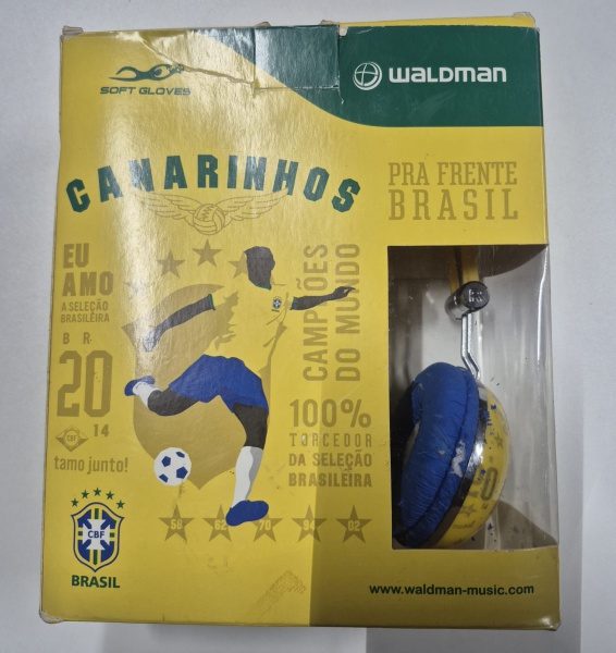 Joias . FONE DE OUVIDO CANARINHOS BRASIL NA CAIXA ORIGINAL ANTIGO NÃO TESTADO.