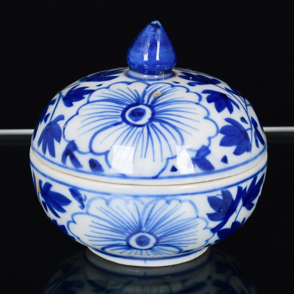 Joias . PORCELANA, uma (1) travessa oval, ornamentação policrom foto 5