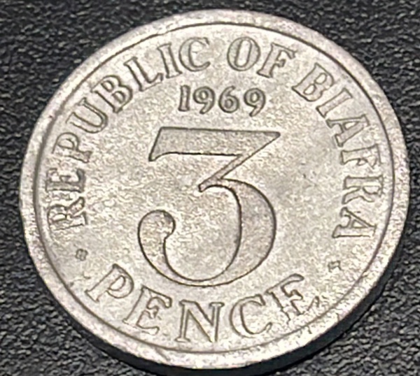 Joias . RARA - MOEDA DA REPUBLICA DE BIAFRA - 3 PENCE 1969 - ALUMINIO - DIAMETRO (+/-): ...