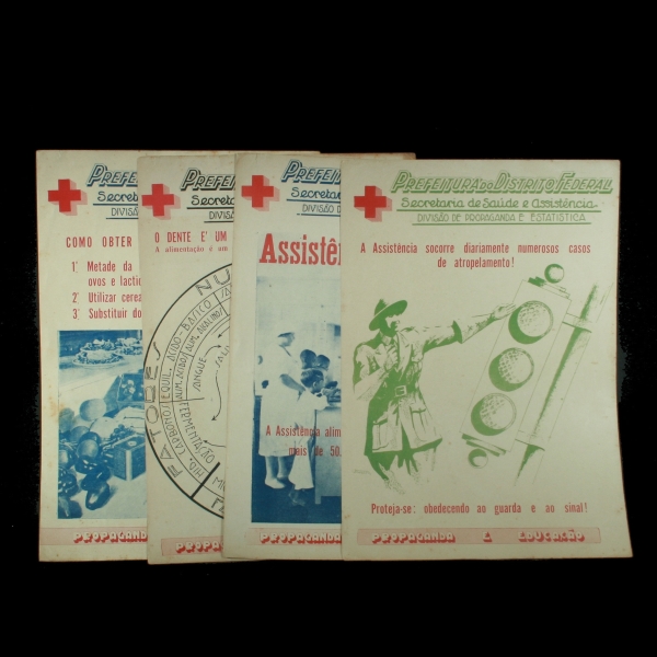 Joias . 1124 - Coleção com 4 cartazes com propagandas da Secretaria de Saúde e ...