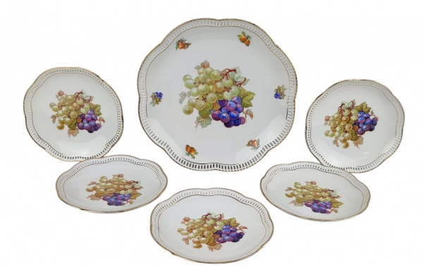 Joias . Aparelho de jantar em porcelana japonesa, com marca da foto 4