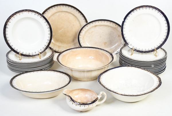 Joias . Raro e importante par de vasos em faiança portuguesa, p foto 2