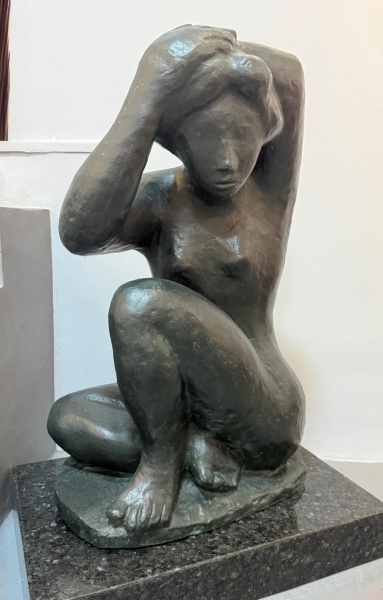 Joias . BRUNO GIORGI, "Figura", escultura em bronze, medindo 81 X 53 cm e ...