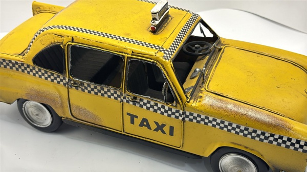 Joias . Taxi de Lata muito detalhado 35x14x13