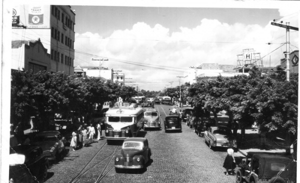 Joias . FOTOGRAFIA - (2) Frente e verso - Bloco de rua desfilan foto 3